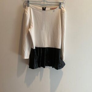 CASTLE COUTURE white Long Sleeve with Black Hem